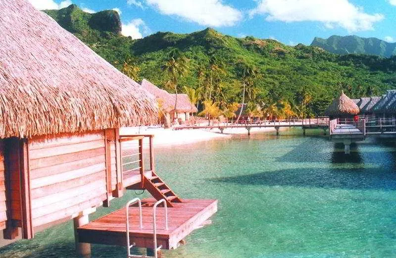 Manava Beach Resort & Spa Moorea Maharepa  4*, Maharepa (Moorea)